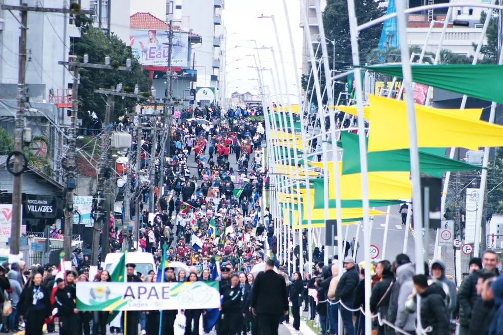 Dia da Independência: Desfiles Cívicos alteram trânsito de Lages