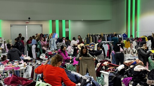 Núcleo da Mulher Empreendedora já está recebendo doações para o 9º Bazar Desapega Rosa